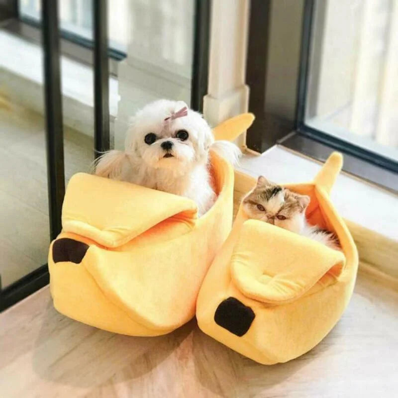 Banana-Shaped Pet Bed